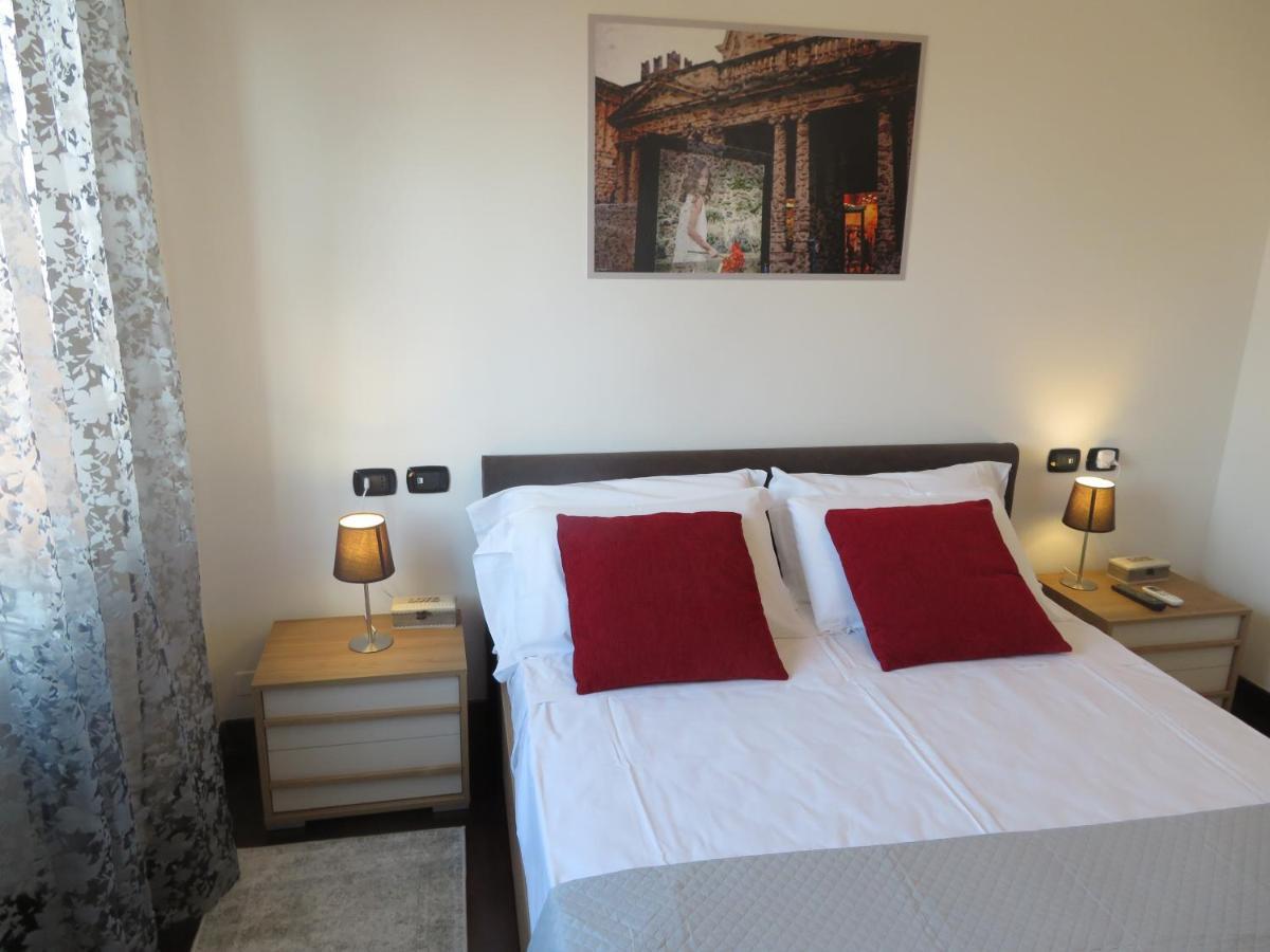 City39 "Residenze Del Cuore" Verona Exterior foto